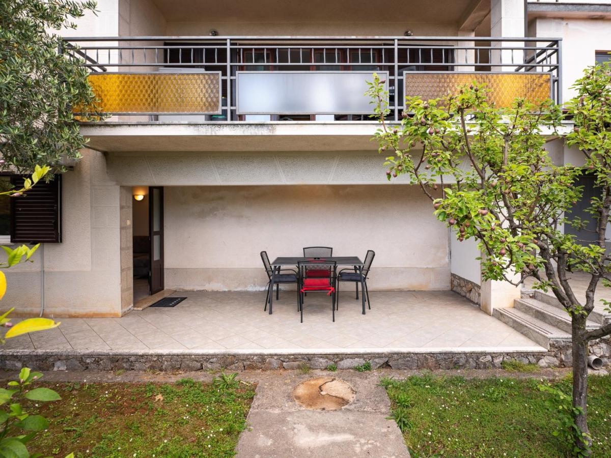 Apartments Vilma ロヴラン エクステリア 写真