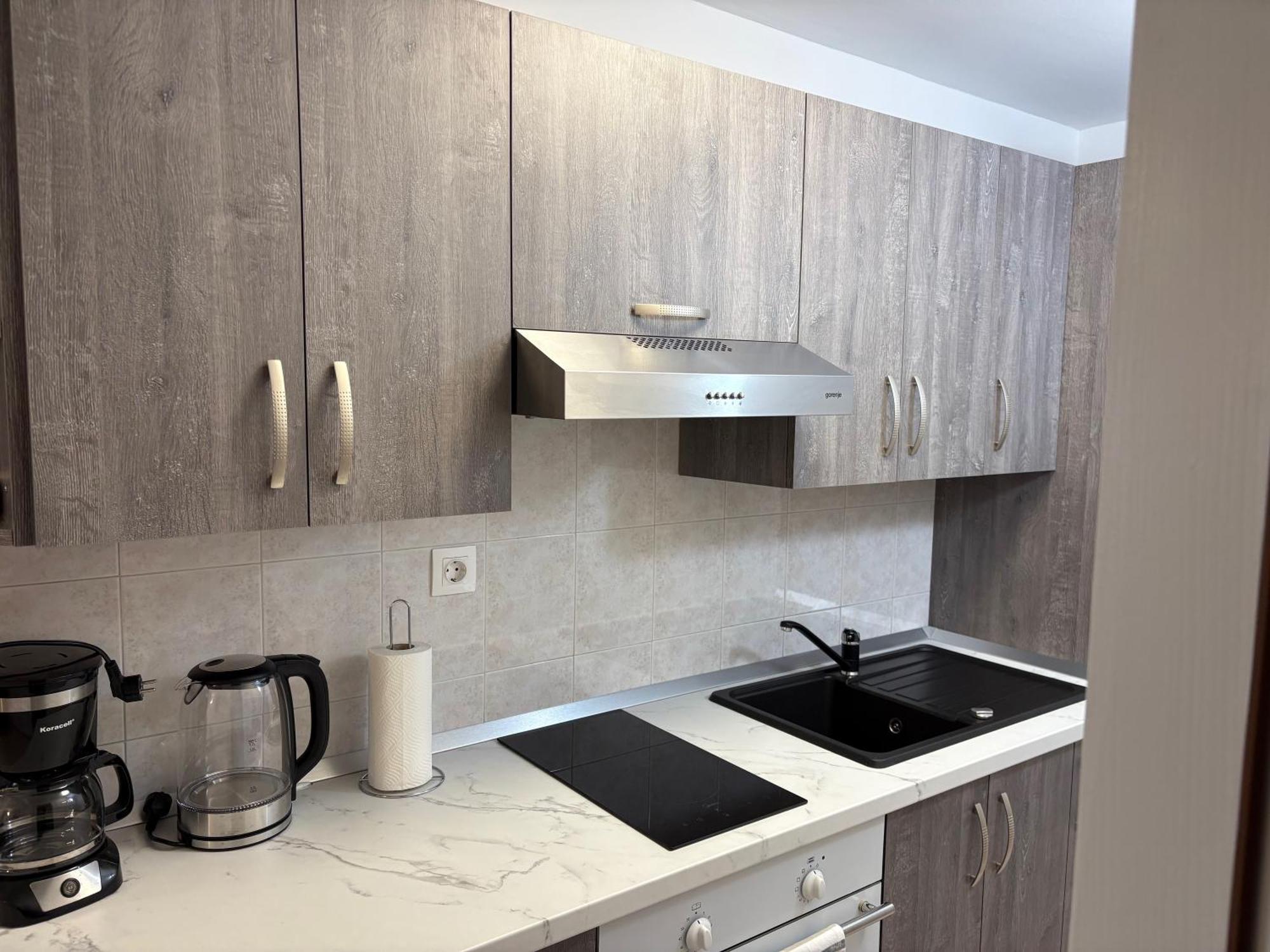 Apartments Vilma ロヴラン エクステリア 写真